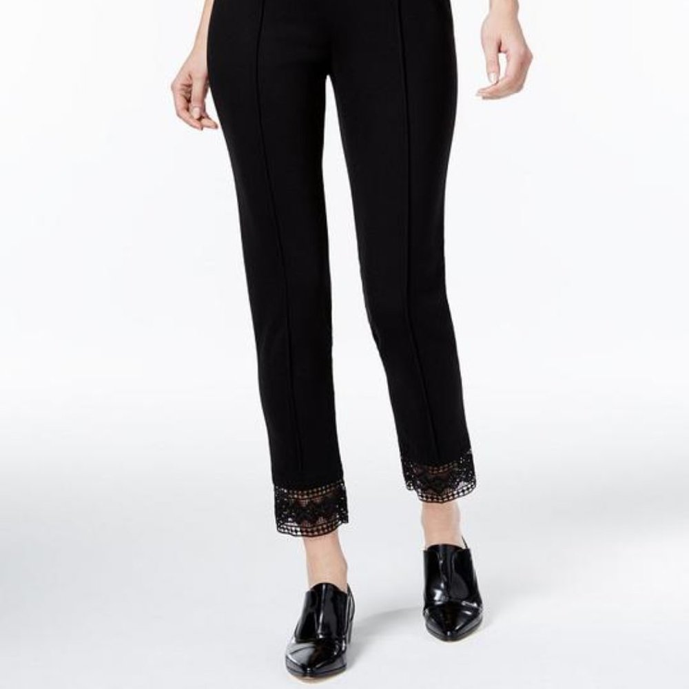 NWT YYIGAL Lace-Trim Seamed Cropped Legging Ponte Pant Small